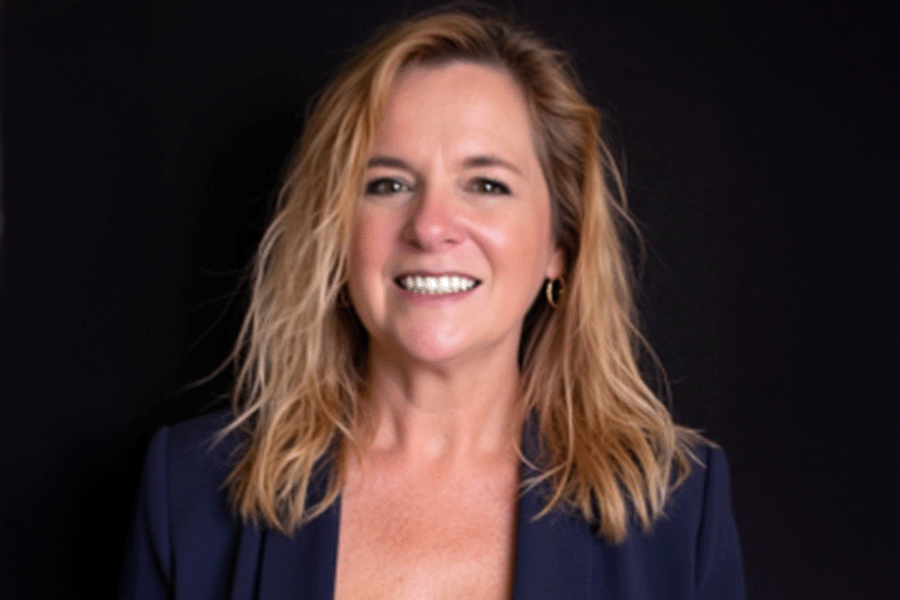 Photo of Laurie Lawrence